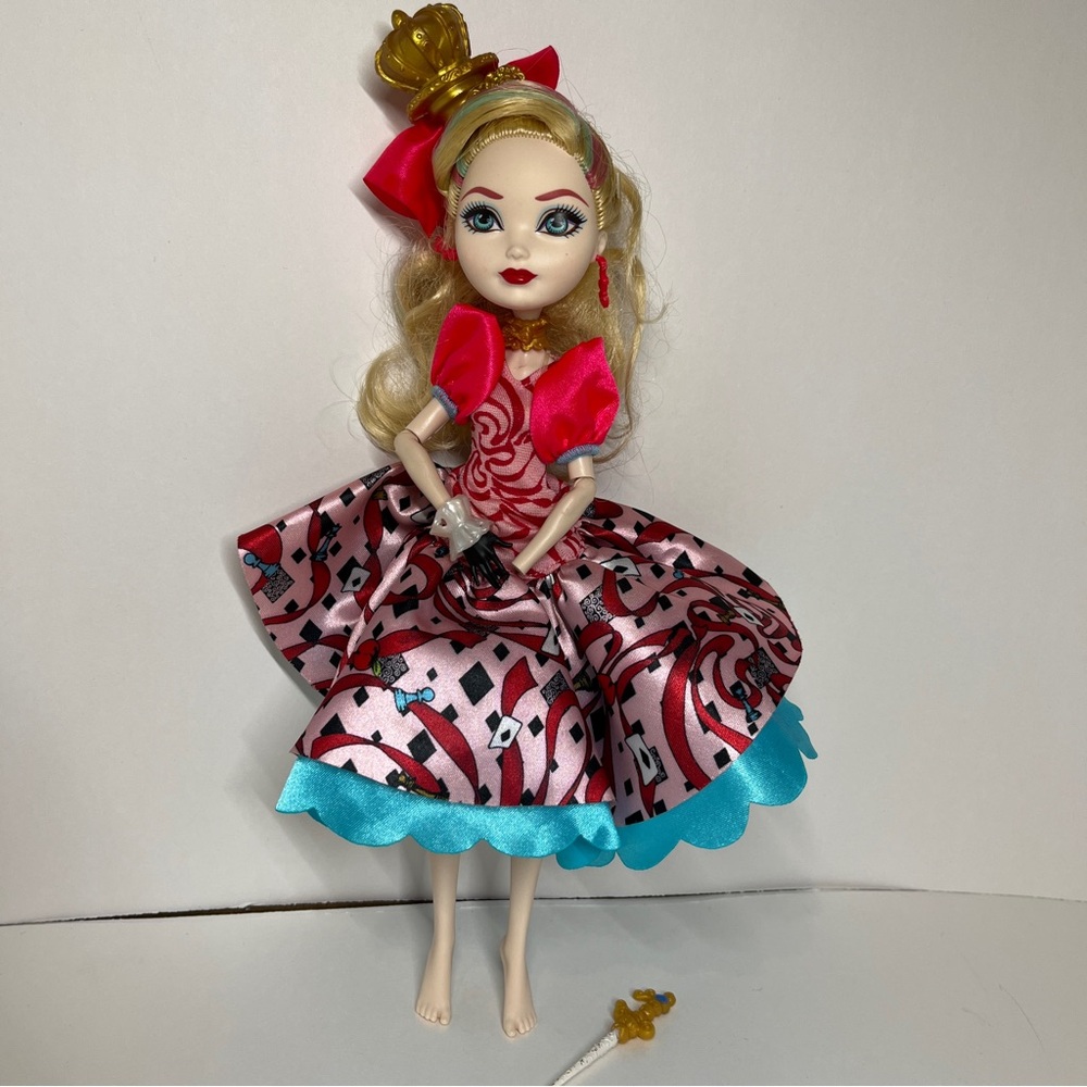 Ever After High Way Too Wonderland Apple White Doll 2015 Dress Incomplete Mattel